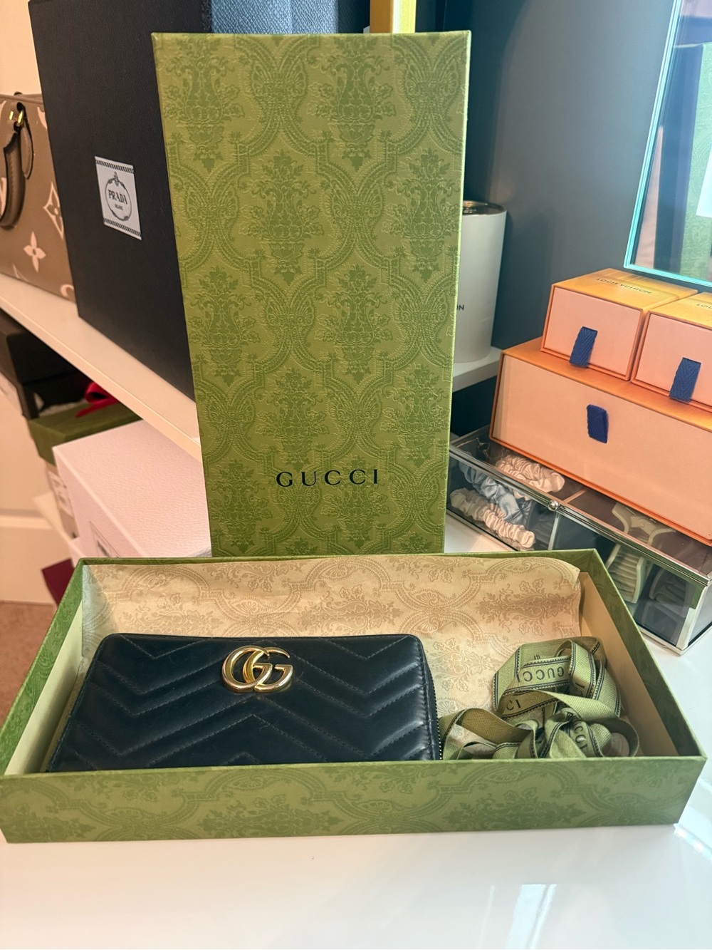 ✨ Authentic Gucci Black Matelassé GG Marmont Wallet ✨
